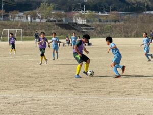 練習試合 5年生 4年生 vs エルニーニョ美和 @川路グラウンドB (2021年4月11日)